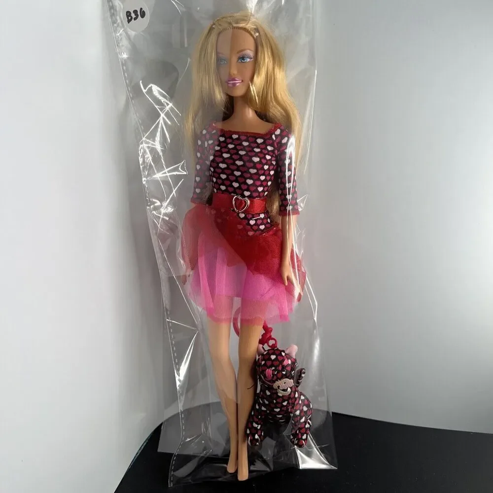 BARBIE XO Valentine Blonde Doll 2007 Valentine’s Day W/ Kitty Cat MO926